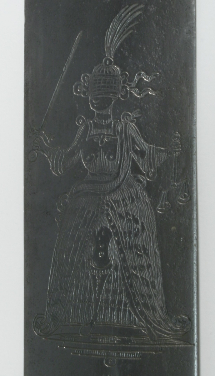 Blomsterranker, fuglemotiver, gudinnen Justitia