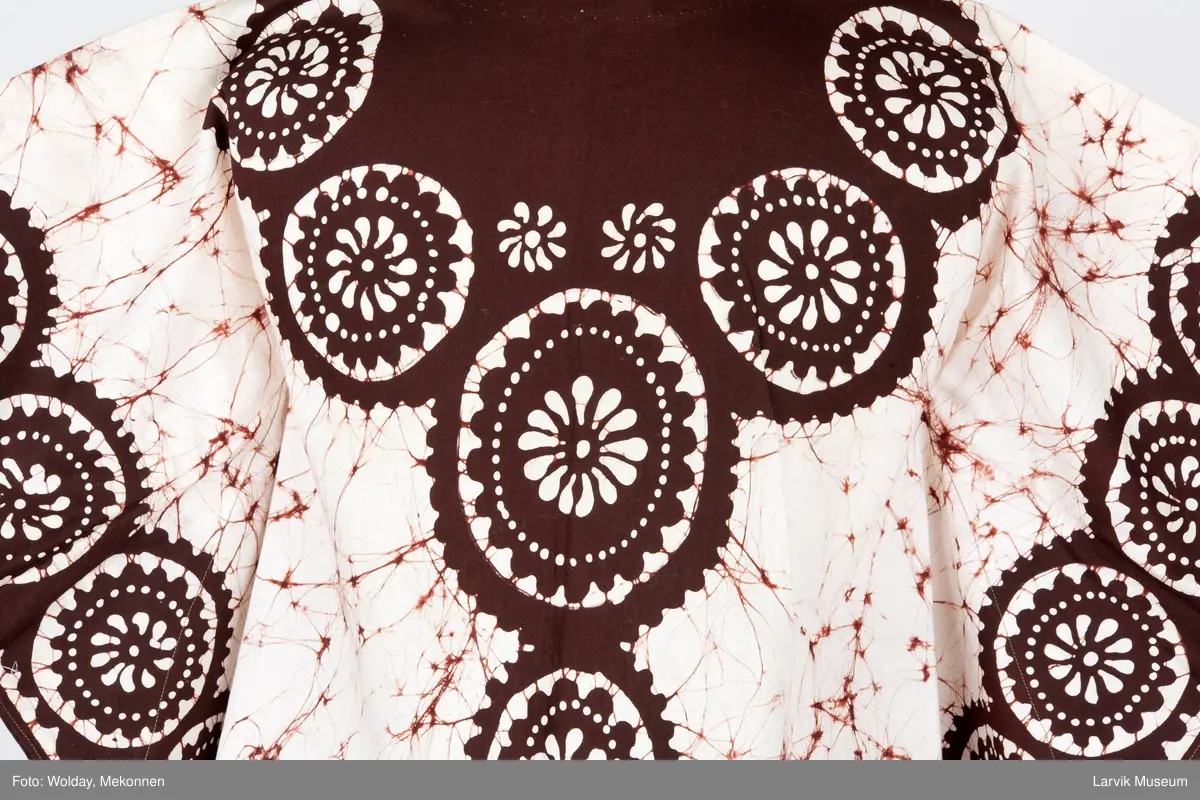 Batikkmønster og rosetter