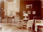 Rumsinteriör.
Stadsveterinär H. von Delwig