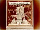 Örebro Ortens Mejeriföreningsaffär.
Svenska ostveckan 1929, skyltfönster med ostreklam.