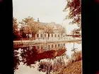 Tvåvånings bostadshus med frontespis, Arbetarföreningens hus (Stora Åvik).
En av stadens första biografer under namnet Skandia Biografen.
Huset revs 1931.