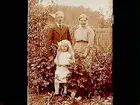 Ung familj, 3 personer.
F.O. Törnkvist