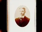 En man, bröstbild.
Gustaf Lööf