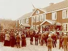 Askers åldersdomshems invigning.
Tvåvånings träbyggnad, t-format med frontespis.