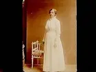 En kvinna.
Anna Karlsson