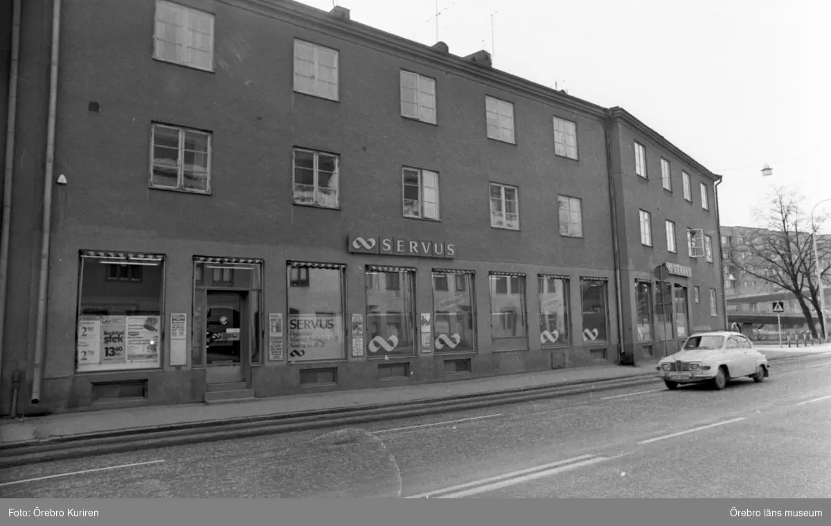 Konsum genom 75 år. Servus på Kungsgatan.
16 april 1974