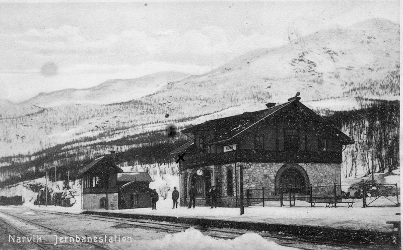 Stasjonsbygningen på Narvik Stasjon. Ofotbanen.