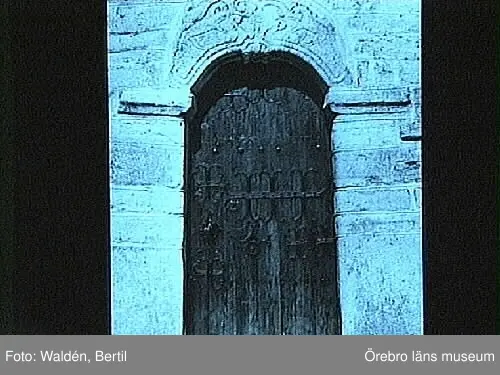 Hardemo kyrka, portal.