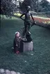 Stadsparken.
Skulpturen gjord av Lennart Kihlström.