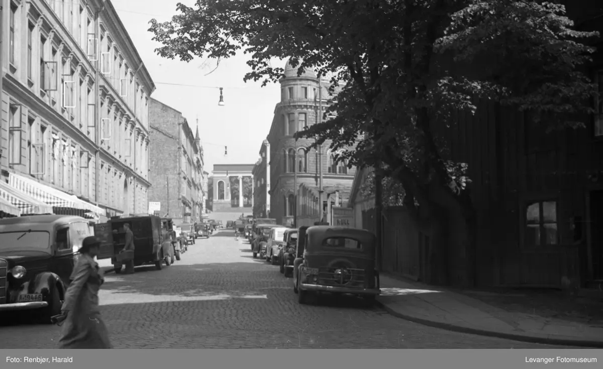 Utsikt oppover mot tidligere Deichmanske bibliotek. Keysers gate Oslo.
