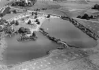 Flygfoto över Gustavsviksbadet, Örebro.
Bilden tagen för vykort.