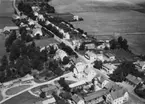 Flygfoto över Vretstorp.
Bilden tagen för vykort.
Förlag: E. Skagerlinds Pappershandel, Vretstorp.