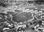 Flygfoto över Karlskoga.
Bilden tagen för vykort.
Förlag: AB Spongs Bokhandel, Karlskoga.