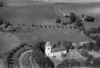 Flygfoto över Vintrosa kyrka.
Bilden tagen för vykort.