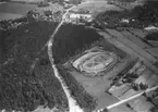 Flygfoto över Adolfsberg, vid motorstadion. Örebro.