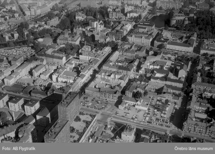 Flygfoto över Örebro, söder om Svartån.