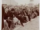 Örebroutställningen, Idrottshuset 1947. Publiken väntar på prins Bertil.