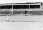 Gösta Klingberg (ÖSK) vid Eyravallens tennisbana.