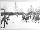 Bandy vid Askersunds IP mellan ÖSK och Askersund.
 Samling vid Askersunds målet av ÖSK.