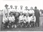 ÖSK seriesegrare div II, fr.v lagl. G.Pettersson
G.Lind, H.Wolfbrandt, L.Andersson, Å.Engvall, massör:H.Carnborg.
Sit:O.Sääw, S.Dahl, B.Karlsson, A.Hedberg, W.Pettersson och E.Blomqvist.