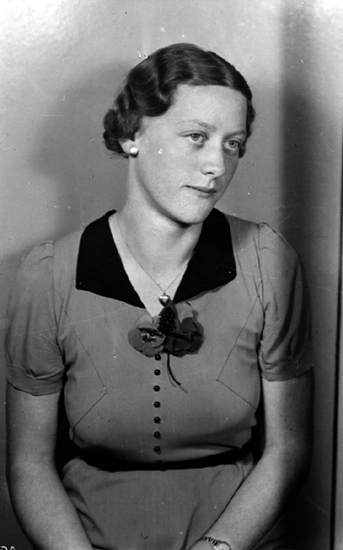 Knut Borg (1908-1995) var fotograf verksam i Örebro. Han gjorde bland annat fotodokumentationer åt olika företag och arbetade under en period som fotograf på Örebro läns museum.