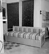 Tibro-Möbler, interiör, en soffa.