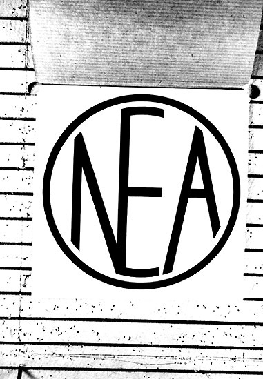 NEA-skylt.
Närkes Elektriska AB.