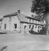 Bostadshus och affärsbyggnader. Storgatan 25, Askersund.
juli-december 1956.