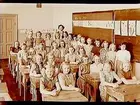 Vasaskolan, klassrumsinteriör, 30 flickor med lärarinna fröken Dagmar Pregner, klass 4c, sal 7.