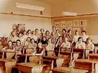 Engelbrektsskolan, klassrumsinteriör, 25 flickor med lärarinna fru Dorrit Lydén, klass 6i, sal 25.