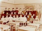 Engelbrektsskolan, klassrumsinteriör, klass 4Az, sal 1.
27 skolbarn och lärare Gösta Swärd.