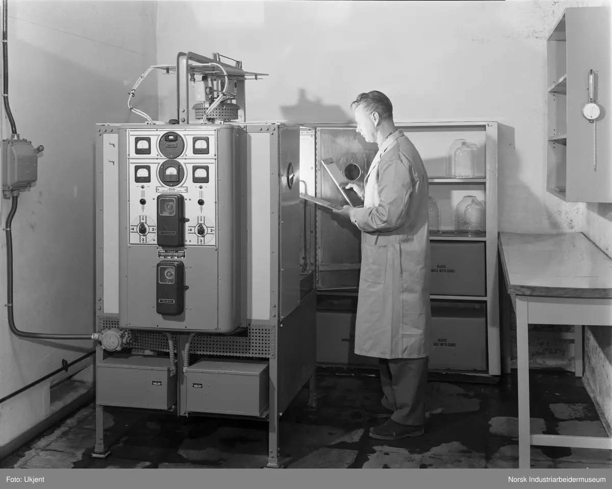 Analysering av Mg. "Weather-O-meter"