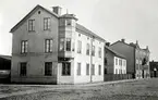 Schmidtska huset i förgrunden