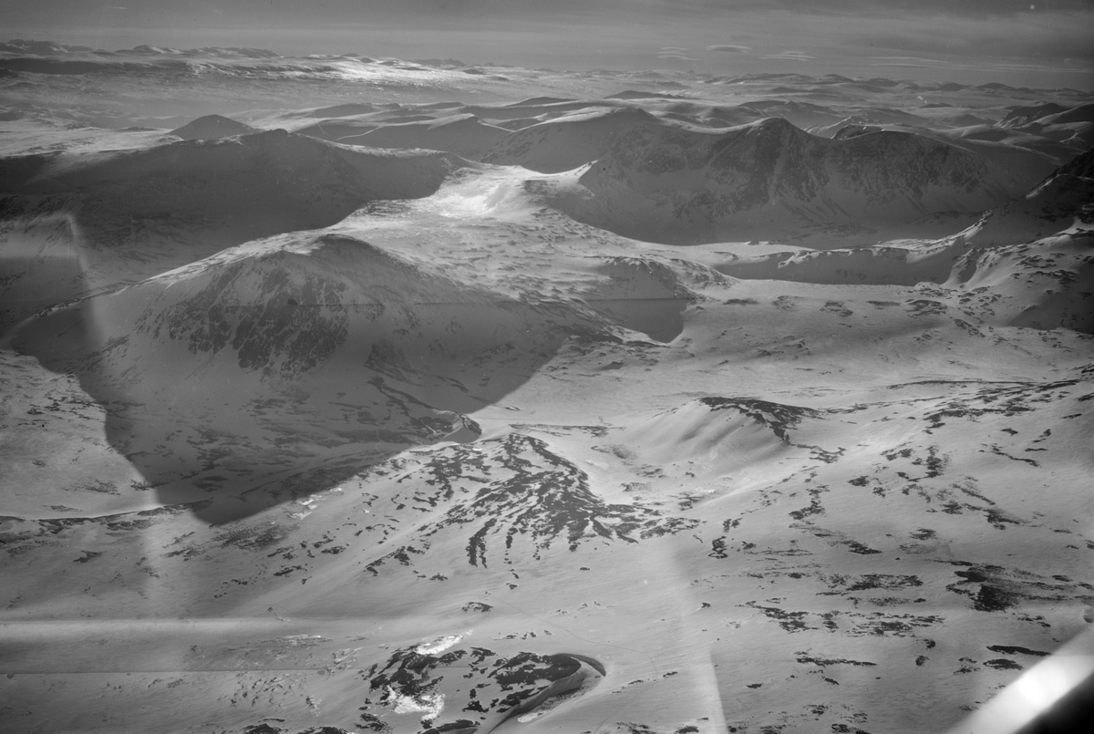 Svånåtindan, Dovre, 16.03.1953, fjellandskap med snø