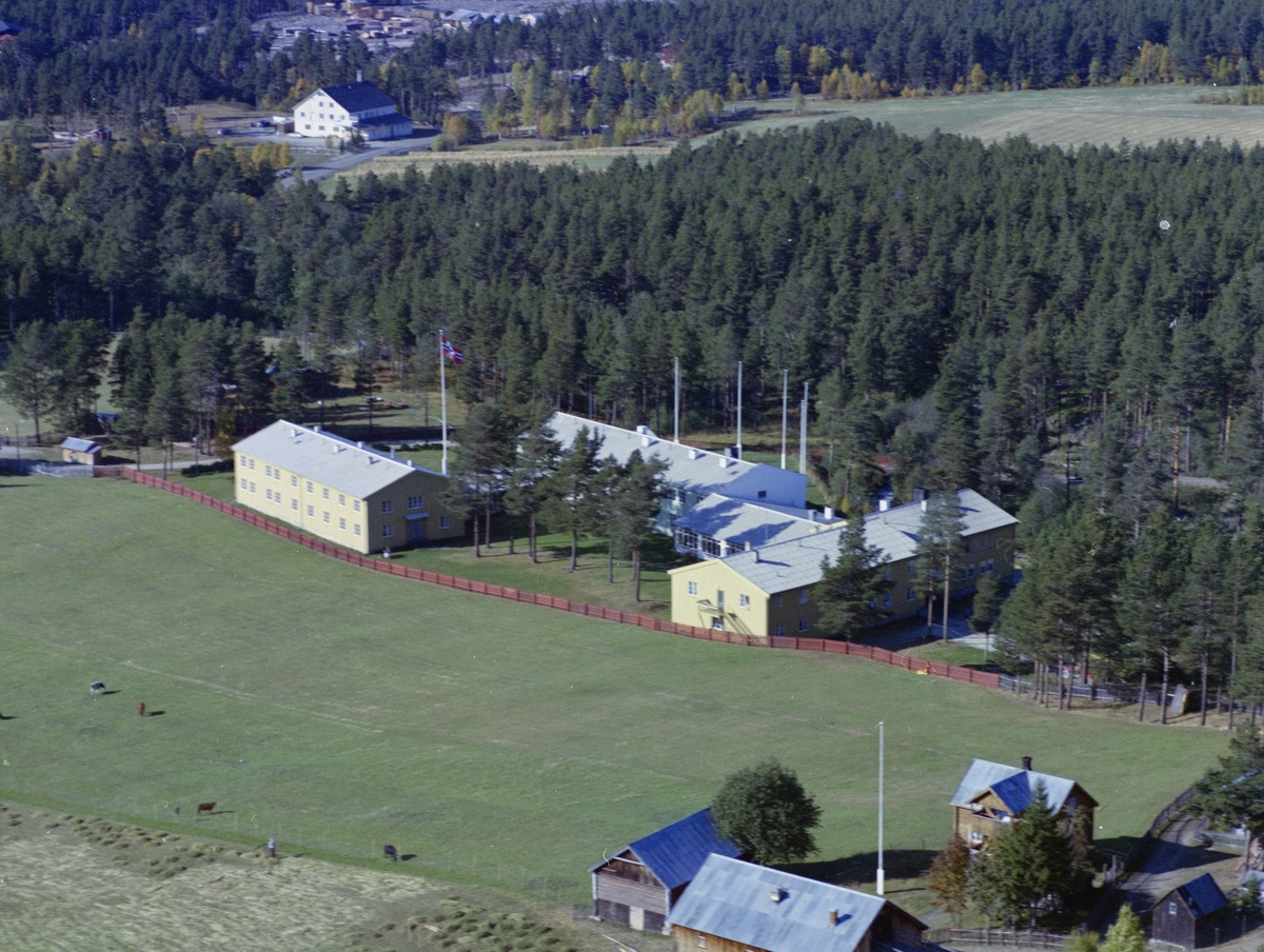 Flyfoto,Dovrefjell Hotell, Dombås