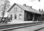 Ervalla stationshus, Axberg socken i Örebro kommun. 
Stationsinspektör 1933-1934 var Sigurd Torbrand.