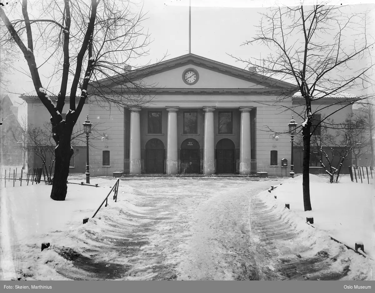 Børsen, park, snø, innkjørsel, lykter