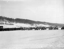Mjøsløpet 1934. Start billøp. Biler. Mennesker.