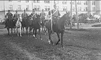 Kavalleriskolan 1908-09 samt tävlingar 1911-14.   
Löjtnant G A Reuterswärd på Pommery, standarförare 1912.