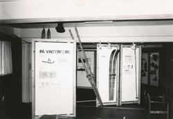 Motiv fra en eldre utstilling, "På vinterføre", ved Sunnmøre