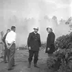 Pyromanbränderna i Kopparberg den 19 juni 1961. Brandsläckning.
Brandmannen till höger heter Renholtson.