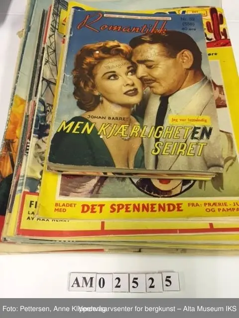 33 Ukeblad fra midten av 1950-tallet.