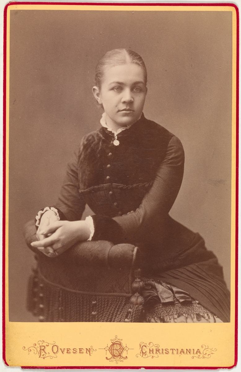 Portrett av Agnes Mathiesen.