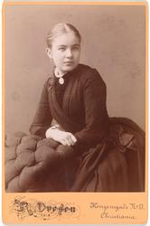 Portrett av Louise Mathiesen.