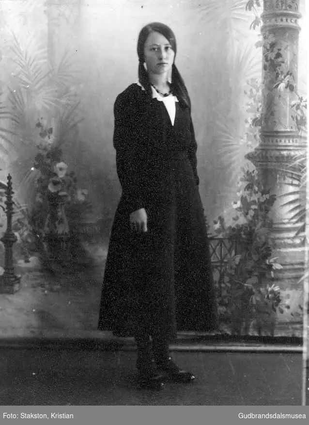 Konfirmant Magnhild Hyrve (f. 1918 g. Austin)