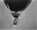 -Gondol des Ballons, mit velchem Andrée seine Nordpol-Expeditionen antrat. Flygtechnik, 77.