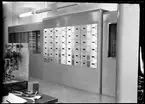 Dokumentation av installationen av matematikmaskinen BESK på Drottninggatan, Stockholm. Huvudpanelen.