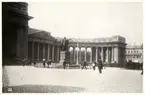 St. Petersburg.
Bilden ingår i två stora fotoalbum efter direktör Karl Wilhelm Hagelin som arbetade länge vid Nobels oljeanläggningar i Baku.