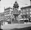 Skioptikonbild med motiv av ryttarstatyn Magdeburger Reiter, Magdeburg.
Bilden har förvarats i kartong märkt: Resan 1902. 11.Quedlingburg 3. Magdeburg 5.. Text på bild: 