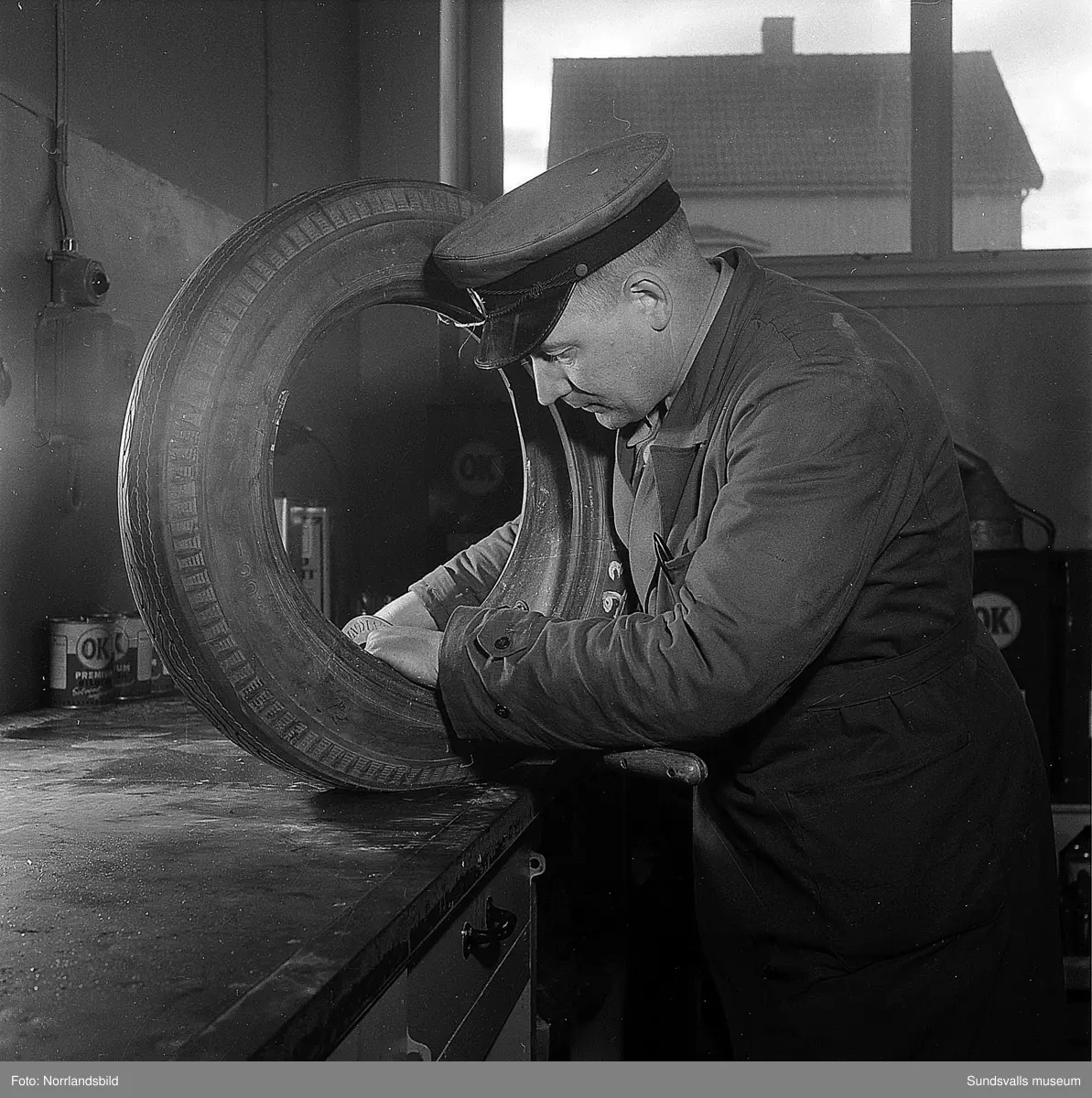 IC Motell i Kvissleby (OK) var Sveriges första motell, startades 1952. Bilder från butik, verkstad och exteriörbilder.